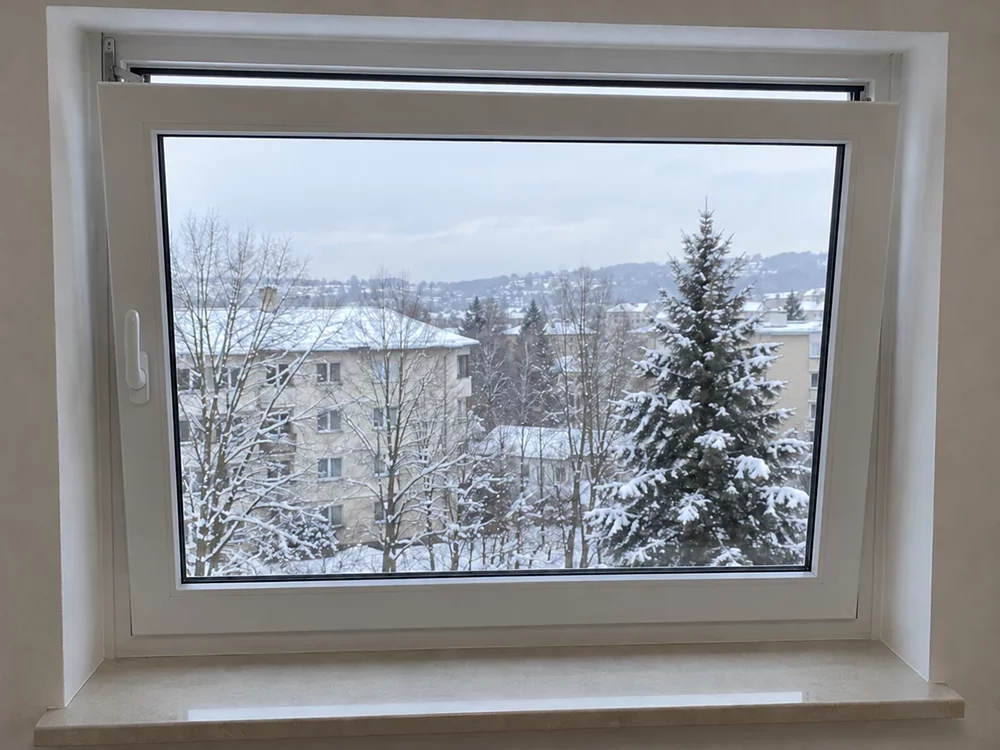 Механизм Siegenia TITAN Summer-Winter для уменьшенного зимнего откидывания